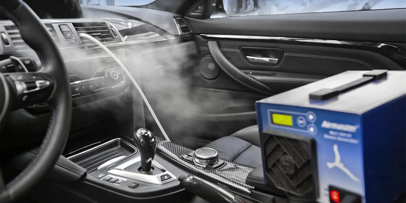 Ozonbehandlung zur Geruchsentfernung im Auto